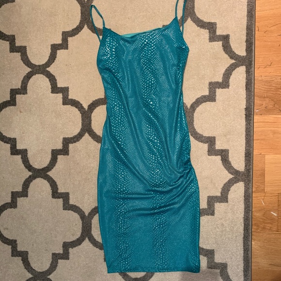 DRESS - Picture 3 of 3